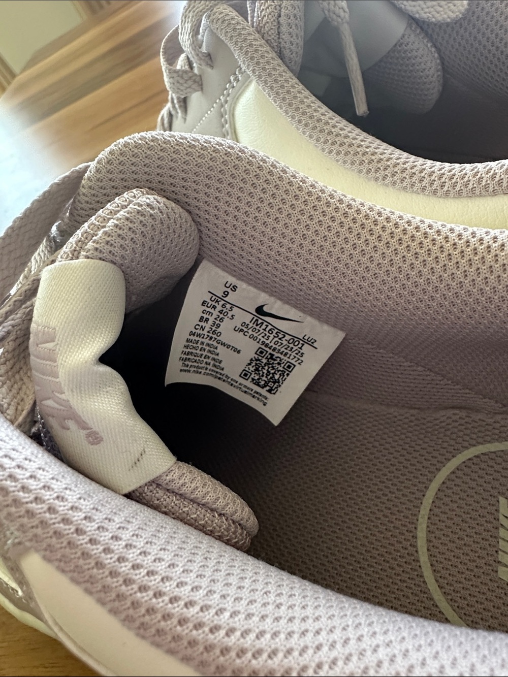 Nike Low-Top Sneakers in Cream & Light Taupe - Picture 6 of 8